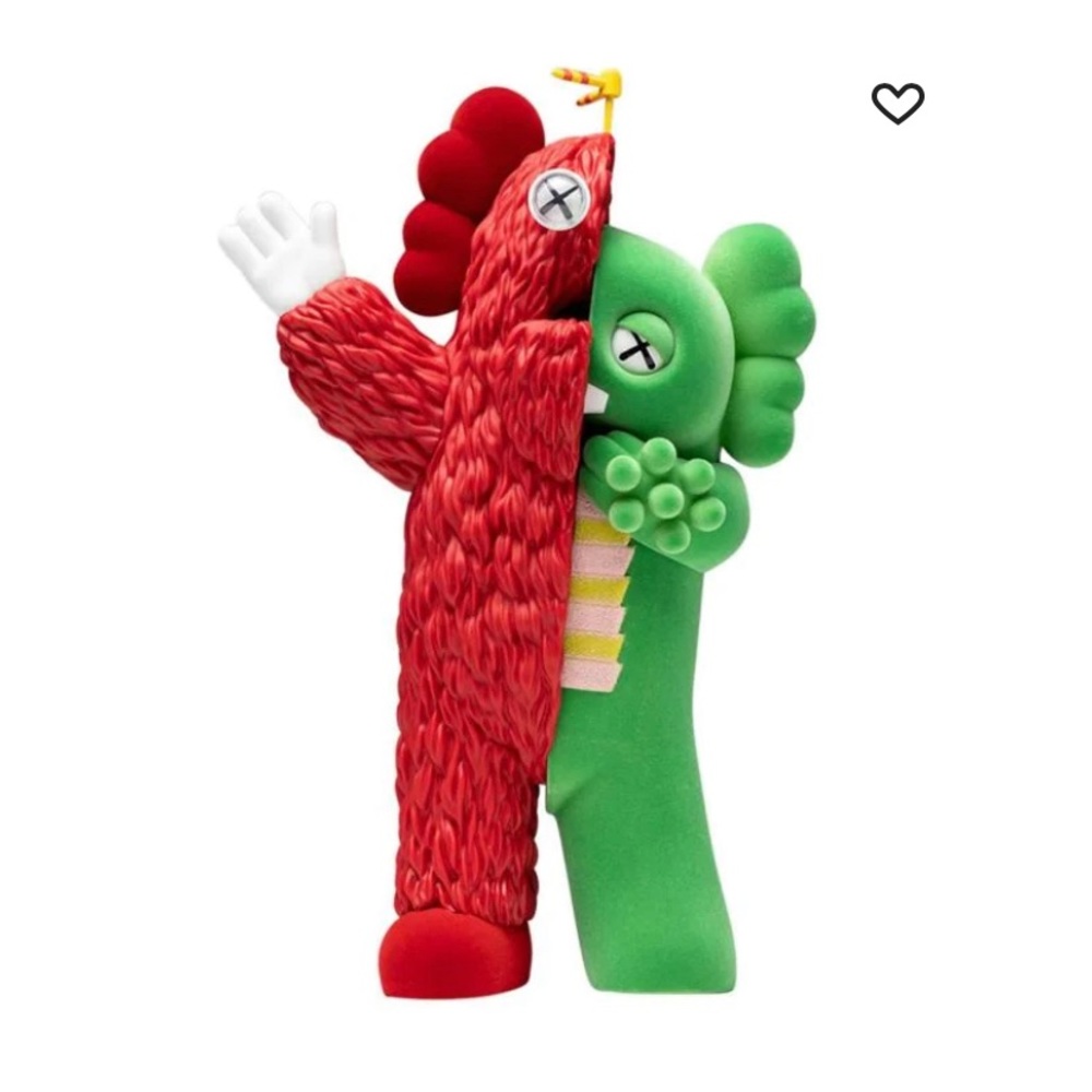 Kaws - Kachamukku in Red/green
